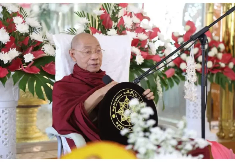 ပါမောက္ခချုပ်ဆရာတော်ကြီးအားဝါကျွတ်ဂါရဝပုံရိပ်များ